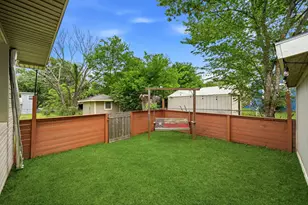 107 Sayles St, Brenham, TX 77833 - Photo 39