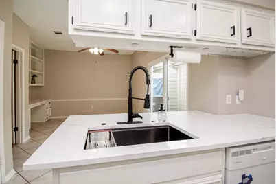 800 Country Place Drive #502, Houston, TX 77079 - Photo 21