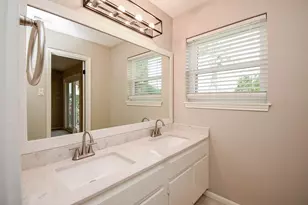 800 Country Pl Dr, Houston, TX 77079 - Photo 29