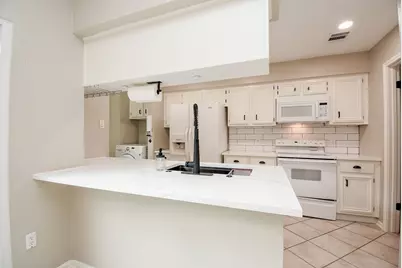 800 Country Place Drive #502, Houston, TX 77079 - Photo 17