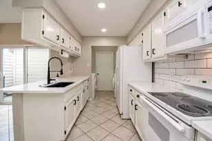 800 Country Pl Dr, Houston, TX 77079 - Photo 23