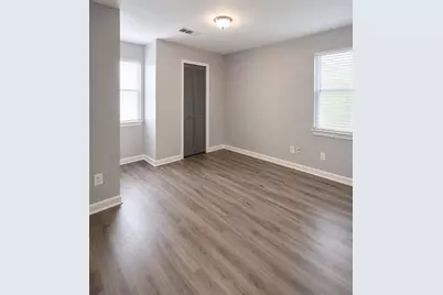 2721 27th Avenue N, Texas City, TX 77590 - Photo 5