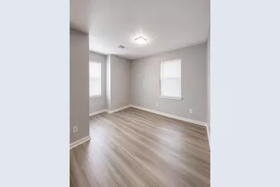 2721 27th Avenue N, Texas City, TX 77590 - Photo 7