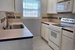 1525 Ramada Dr, Houston, TX 77062 - Photo 7