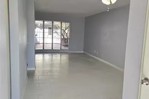 1525 Ramada Dr, Houston, TX 77062 - Photo 3