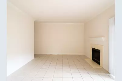 6500 Harbor Town Drive #3205, Houston, TX 77036 - Photo 5