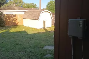 9610 Wellsworth Dr, Houston, TX 77083 - Photo 25