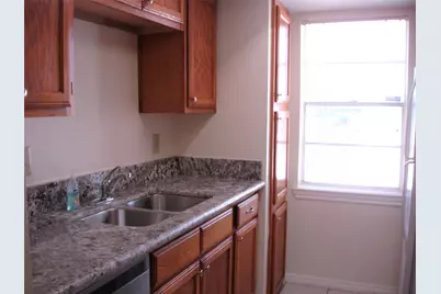 14333 Memorial Drive #41, Houston, TX 77079 - Photo 9