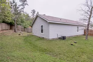 160 Varsity Dr, Huntsville, TX 77340 - Photo 31