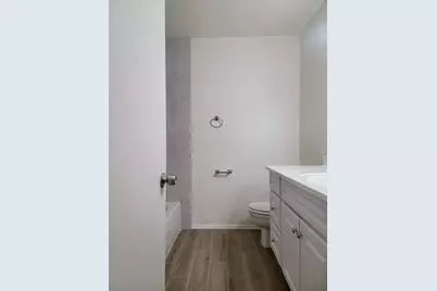 2101 Fountain View Drive #27, Houston, TX 77057 - Photo 13