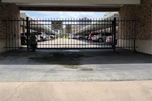 2101 Fountain View Dr, Houston, TX 77057 - Photo 23