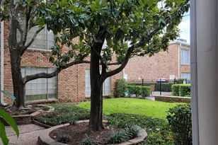 2101 Fountain View Dr, Houston, TX 77057 - Photo 17