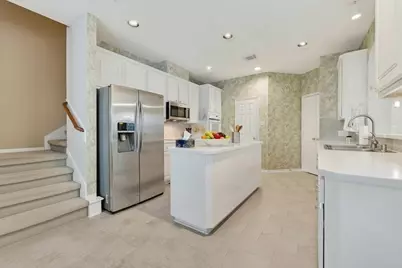 14 Broadweather Place, The Woodlands, TX 77382 - Photo 11