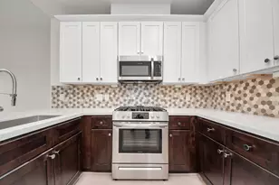 4447 Whitney Oak Ln, Houston, TX 77018 - Photo 9