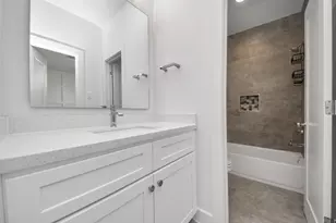 4447 Whitney Oak Ln, Houston, TX 77018 - Photo 25