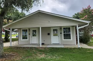 1000 S 8th St, Buckholts, TX 76518 - Photo 7