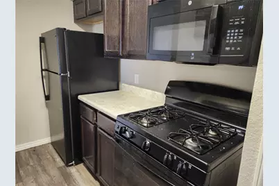 1000 S 8th St, Buckholts, TX 76518 - Photo 11