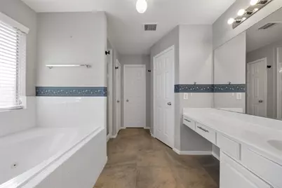 6354 Wilshire Ridge, Houston, TX 77040 - Photo 15