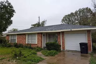 10922 Lockgate Ln, Houston, TX 77048 - Photo 1