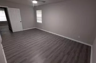 10922 Lockgate Ln, Houston, TX 77048 - Photo 13