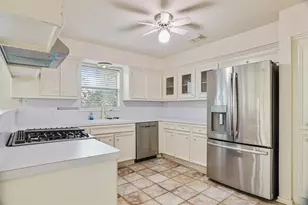 131 Oak Rd, Clear Lake Shores, TX 77565 - Photo 13