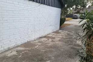 7211 Deep Forest Dr, Houston, TX 77088 - Photo 7