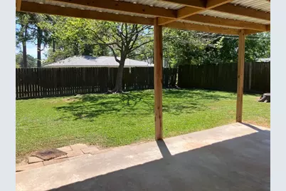 407 Wilson Road, Conroe, TX 77301 - Photo 11