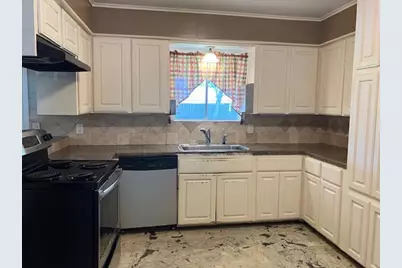407 Wilson Road, Conroe, TX 77301 - Photo 5