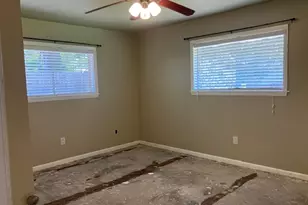 407 Wilson Rd, Conroe, TX 77301 - Photo 15