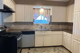 407 Wilson Rd, Conroe, TX 77301 - Photo 5
