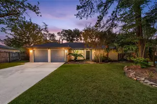 2006 Mermaid Ln, Houston, TX 77062 - Photo 1