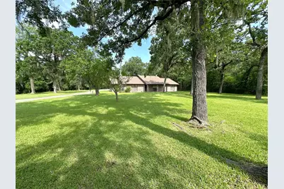 113 Fm 3454 Road, Huntsville, TX 77320 - Photo 3