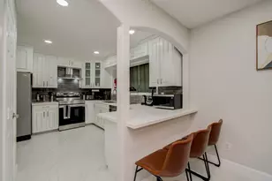 8623 Parasol Ln, Houston, TX 77064 - Photo 9