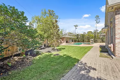 223 Heritage Oaks Lane, Houston, TX 77024 - Photo 33