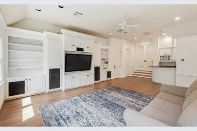 223 Heritage Oaks Lane, Houston, TX 77024 - Photo 21