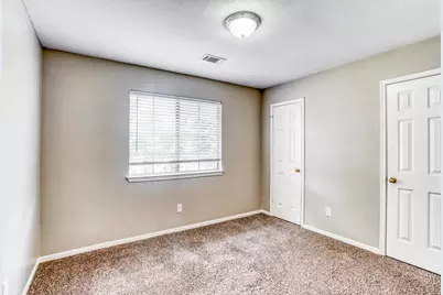 8206 Holmwood Drive, Houston, TX 77040 - Photo 13