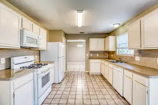 8206 Holmwood Dr, Houston, TX 77040 - Photo 9