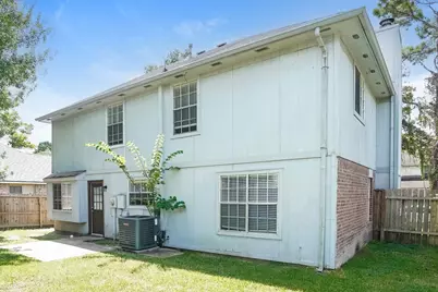 8206 Holmwood Drive, Houston, TX 77040 - Photo 17