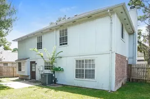 8206 Holmwood Dr, Houston, TX 77040 - Photo 17