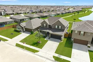 10723 Clfs Vw Dr, Rosharon, TX 77583 - Photo 3