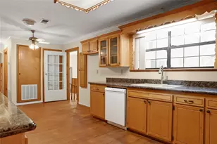 201 N Magnolia St, Corrigan, TX 75939 - Photo 13