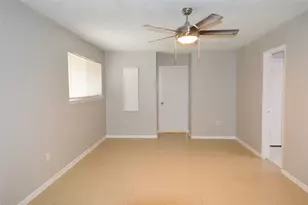 10127 Sagegate Dr, Houston, TX 77089 - Photo 13