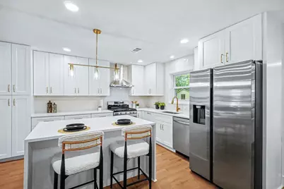 5443 Redstart Street, Houston, TX 77096 - Photo 5