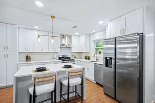 5443 Redstart St, Houston, TX 77096 - Photo 5