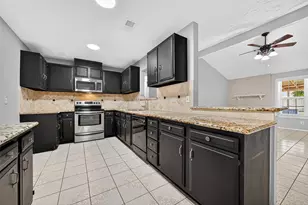 7414 Breccia Dr, Houston, TX 77041 - Photo 17