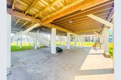 13106 Coronado Drive, Freeport, TX 77541 - Photo 9