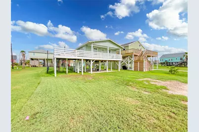 13106 Coronado Drive, Freeport, TX 77541 - Photo 11