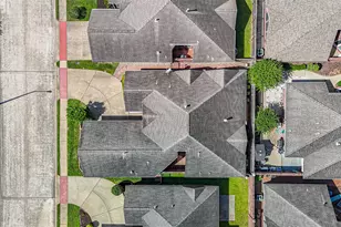 314 Parkwood Village Dr, Friendswood, TX 77546 - Photo 41