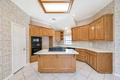 314 Parkwood Village Drive, Friendswood, TX 77546 - Photo 17