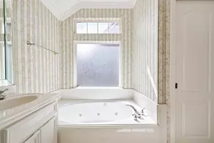 314 Parkwood Village Dr, Friendswood, TX 77546 - Photo 29